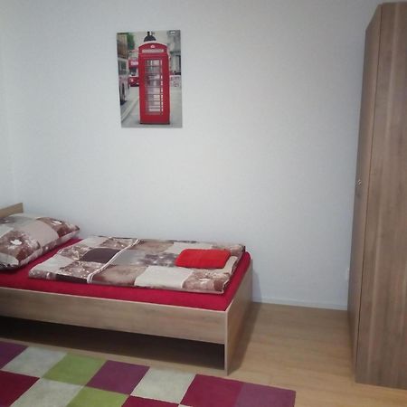 Apartman Stefanikova Zlín Esterno foto