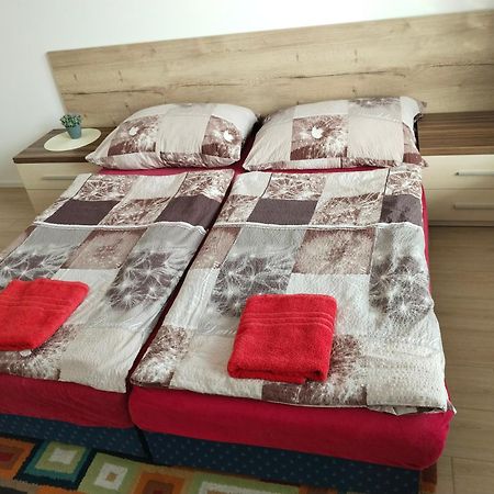 Apartman Stefanikova Zlín Esterno foto
