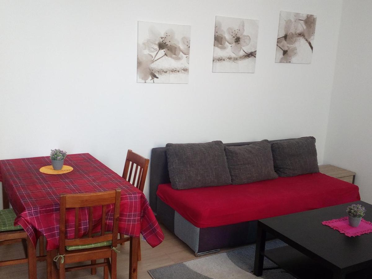 Apartman Stefanikova Zlín Esterno foto