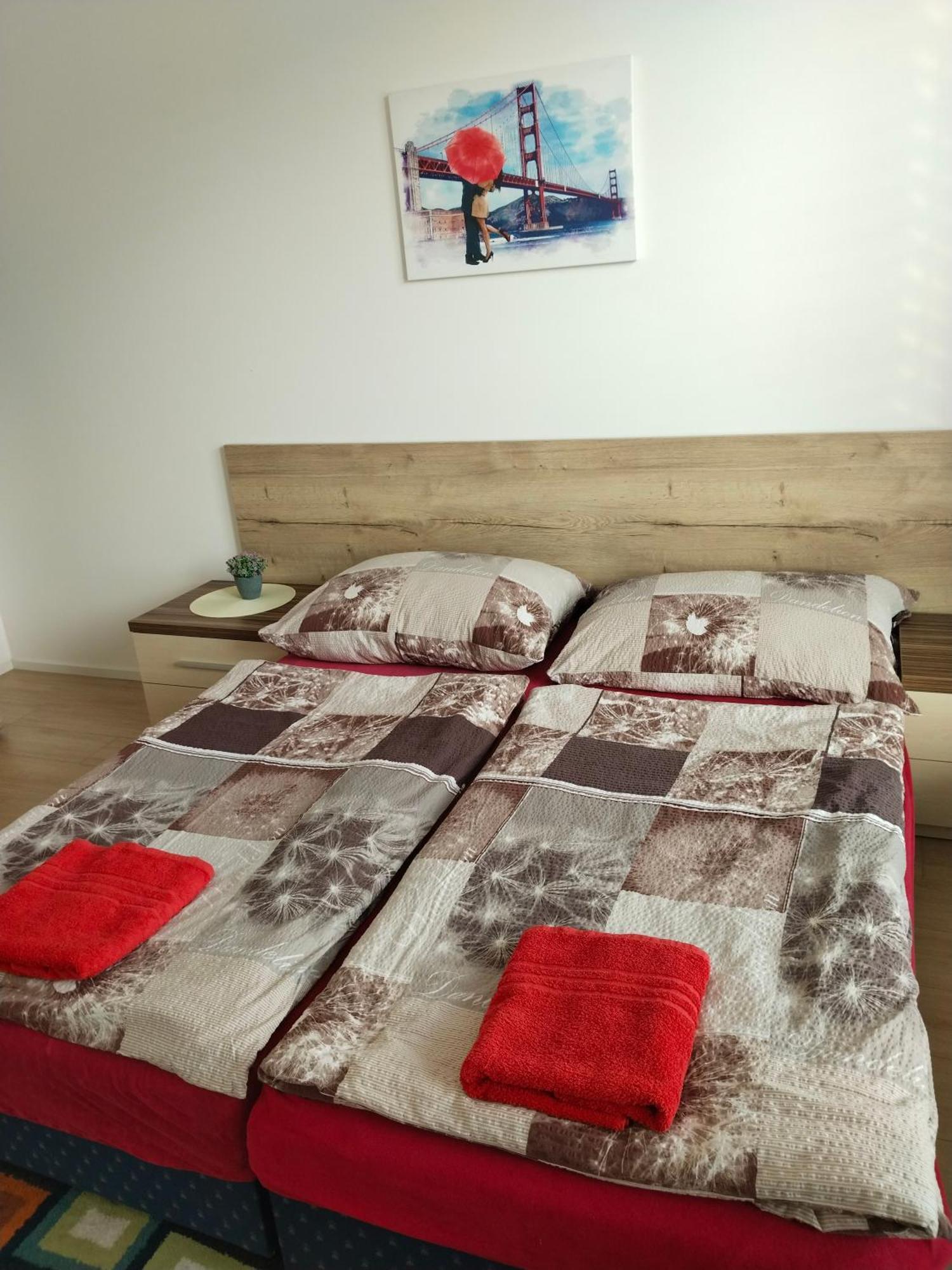 Apartman Stefanikova Zlín Esterno foto